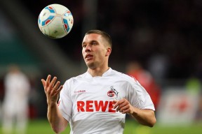 九游官网-_森林狼球员表现抢眼，追逐胜利梦想_，森林狼球队人员名单