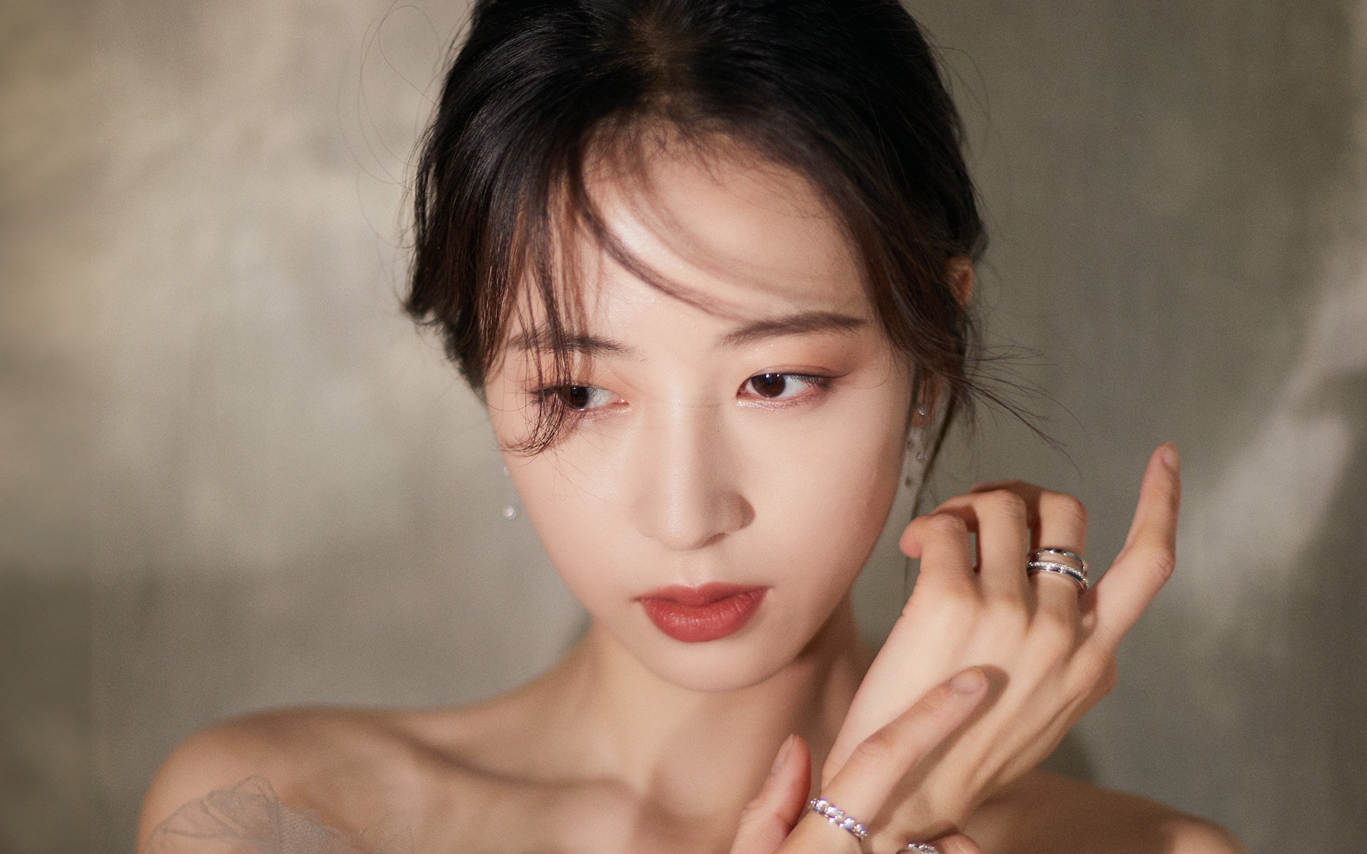 尤文图斯主教练谈战术，备战欧冠关键战，尤文图斯教练团队