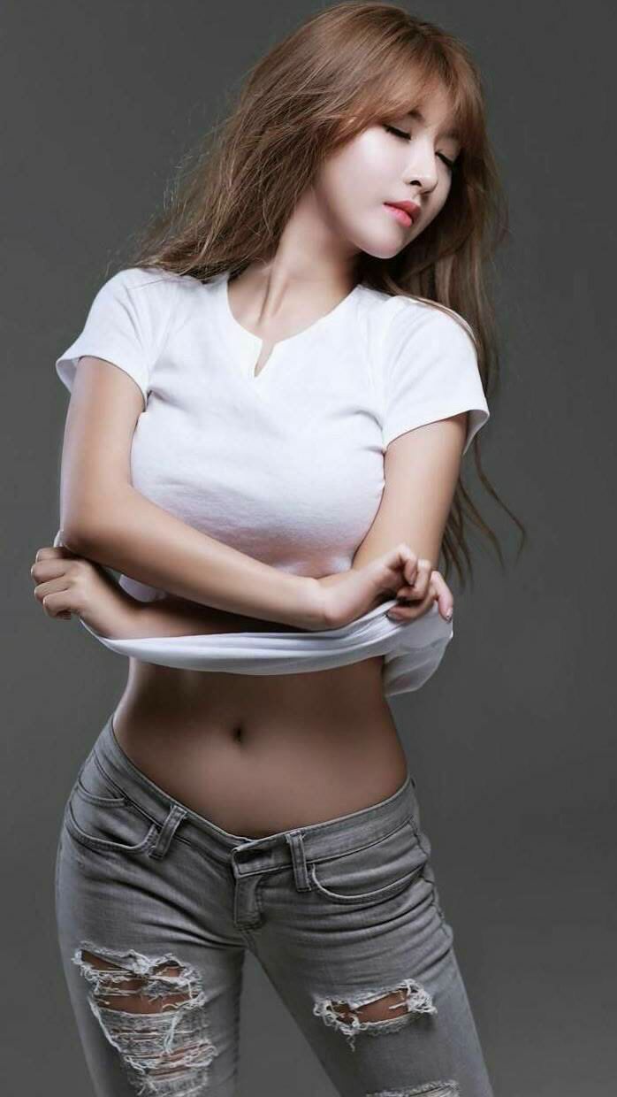 九游官网下载电脑版-皇马门将神勇，多次扑救力保士气高昂，皇马门卫